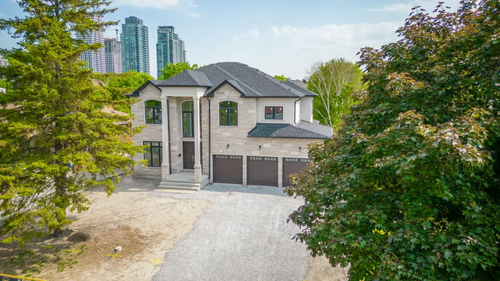 Palgrave custom home in Mississauga by GrandBuild Homes