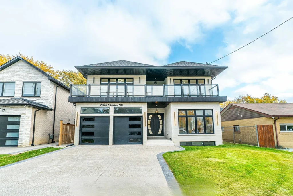 Front elevation of a completed custom home on Redstone Road, GrandBuild Homes
